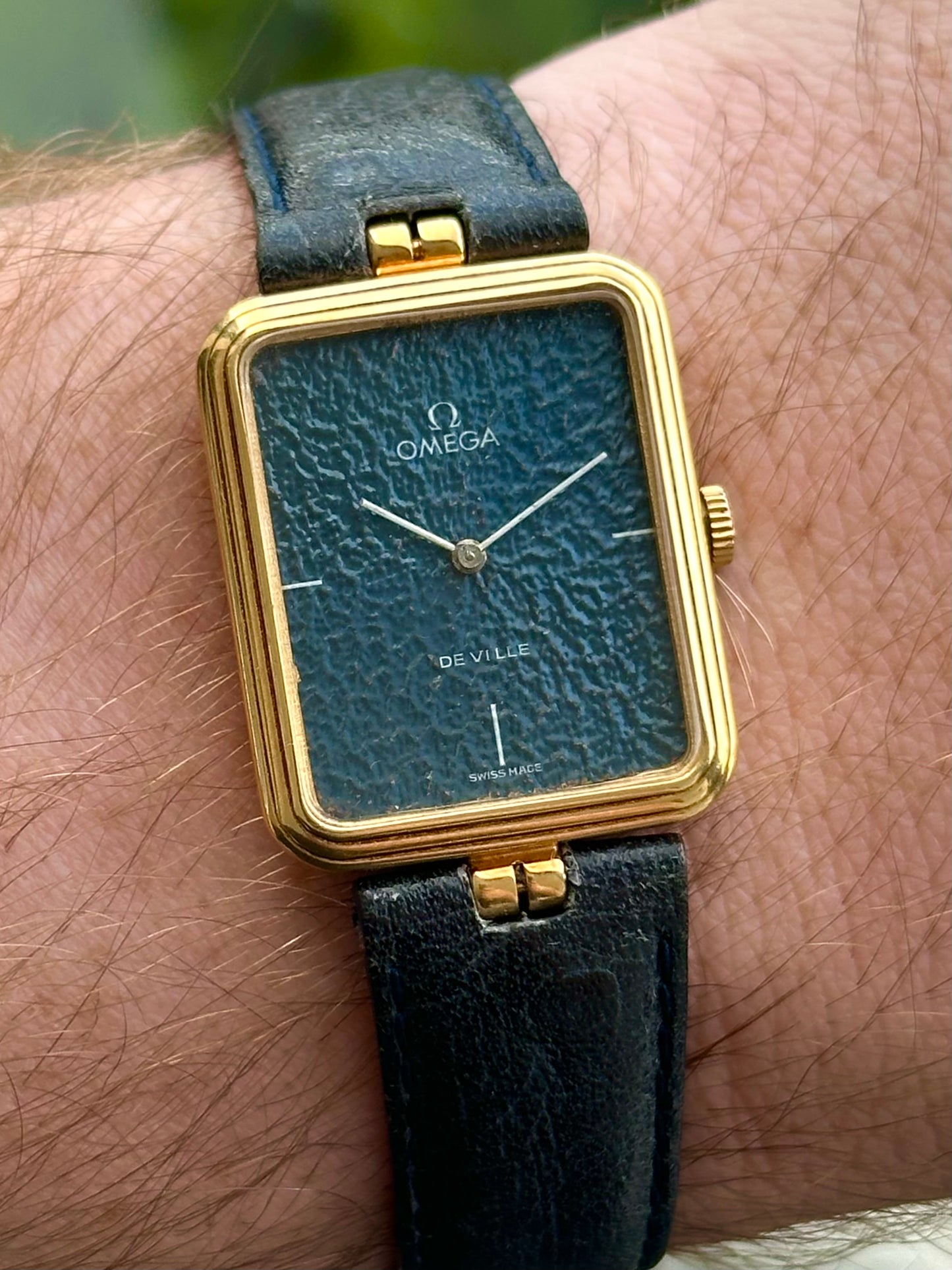 Omega De Ville Gents Solid 18k Gold Blue Texture Dial