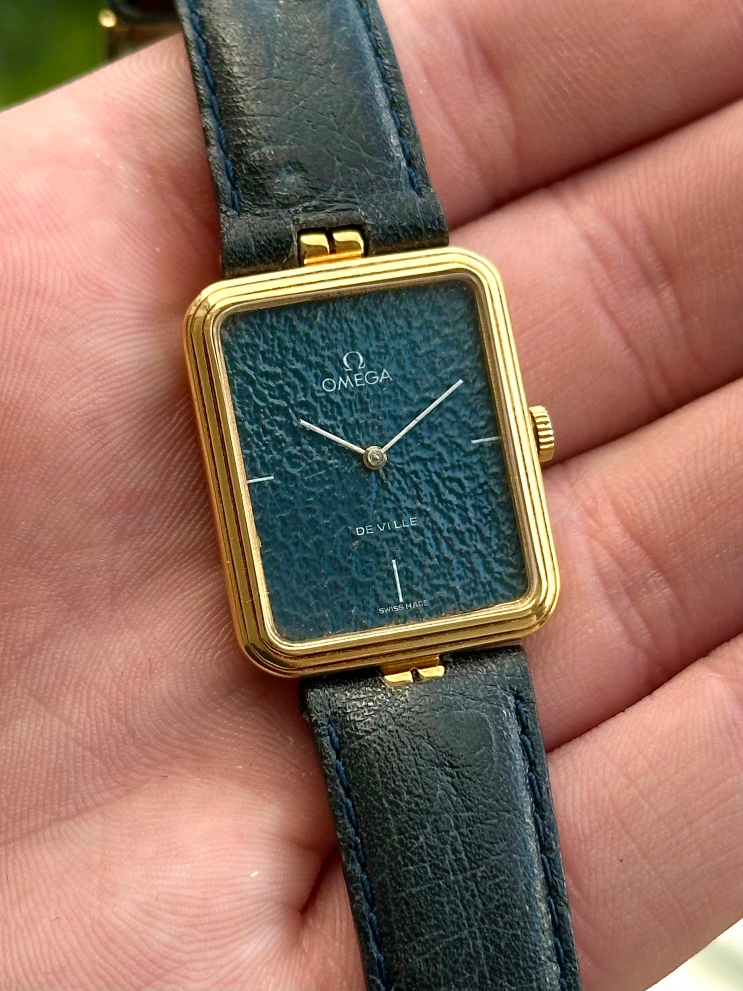 Omega De Ville Gents Solid 18k Gold Blue Texture Dial