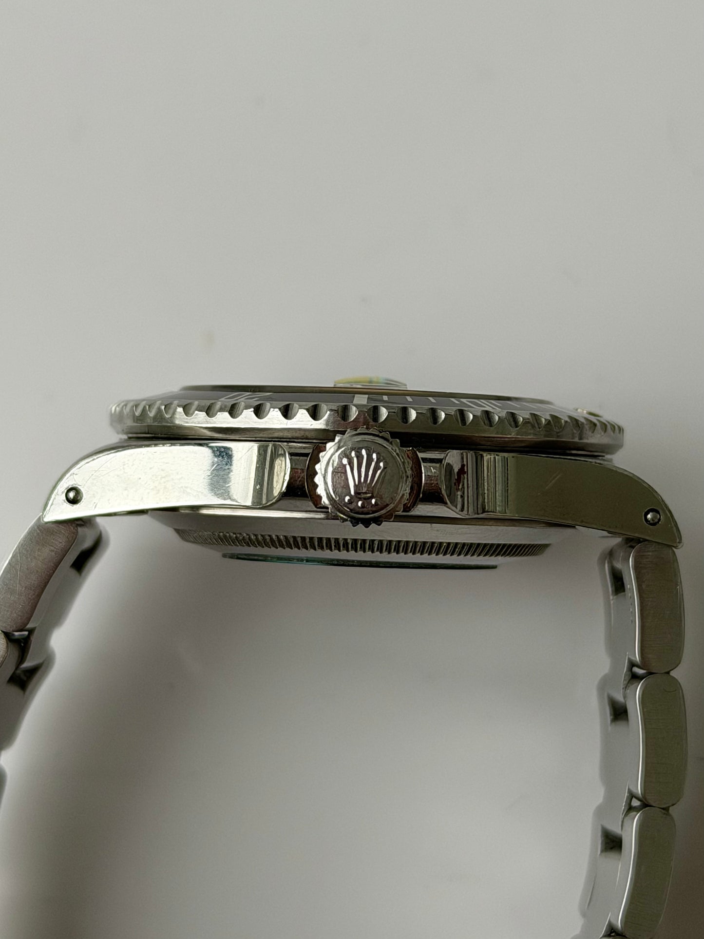 Rolex Submariner Date 168000 1987 with Box + Booklets