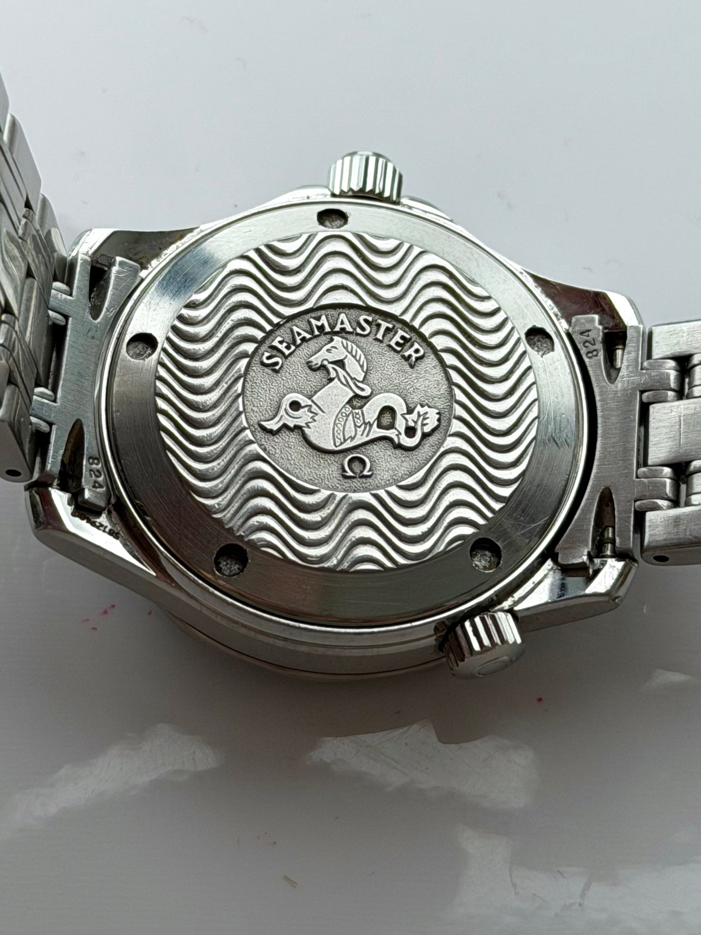 Omega Seamaster 300 Wave Dial 36 1998