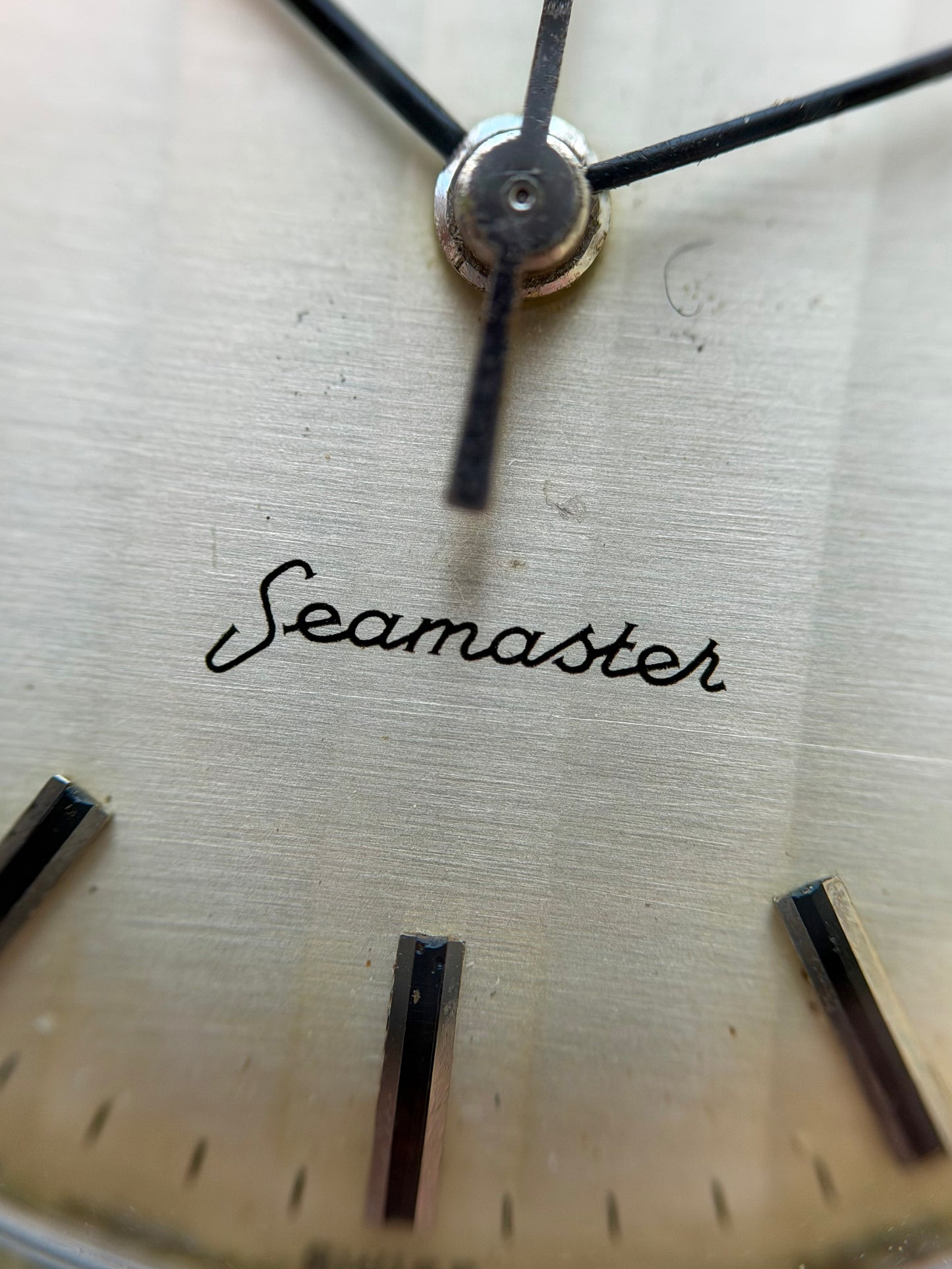 Omega Seamaster Silver Pattern Dial with Box