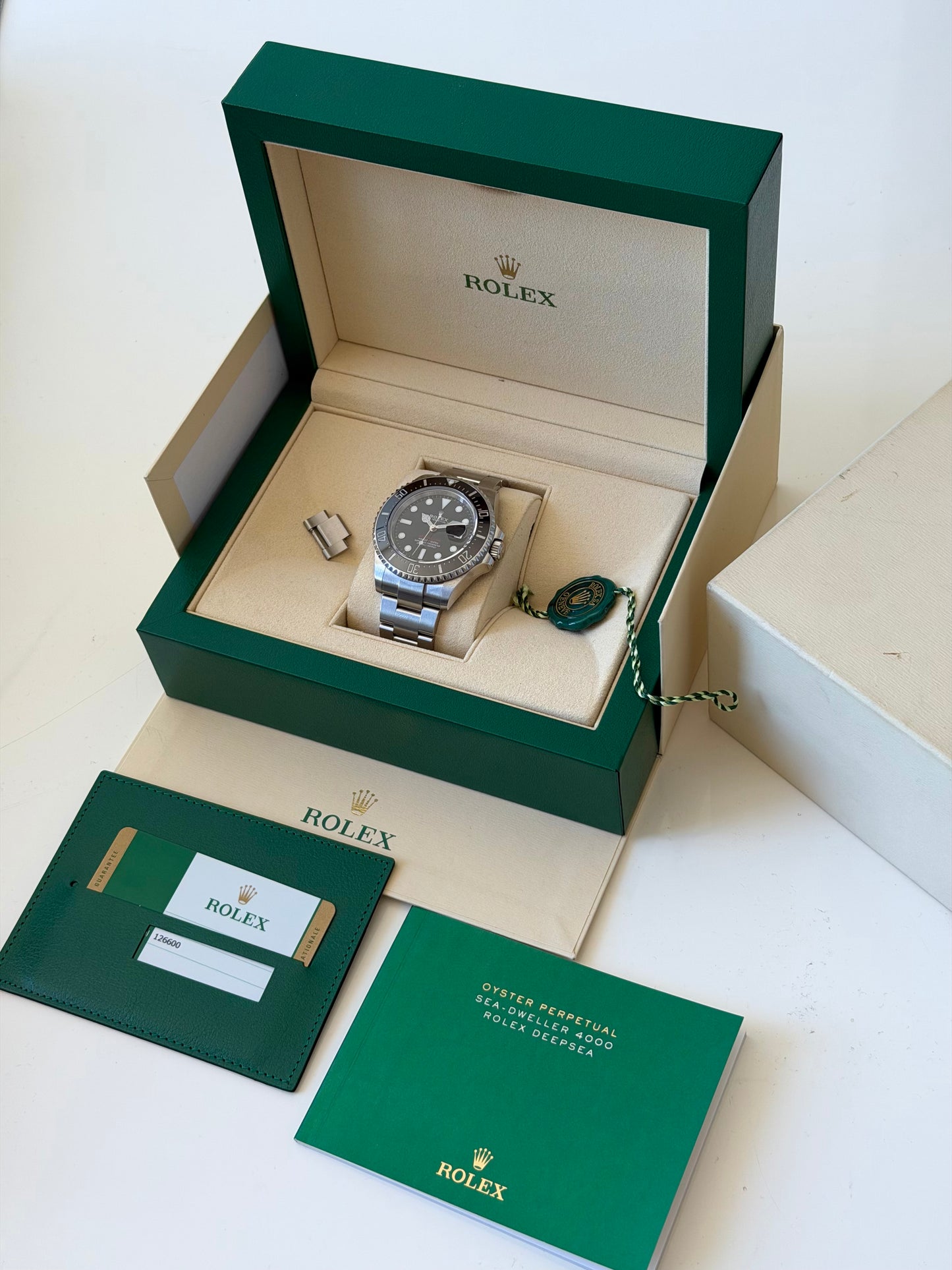Rolex SeaDweller 43 126600 Full Set 2018