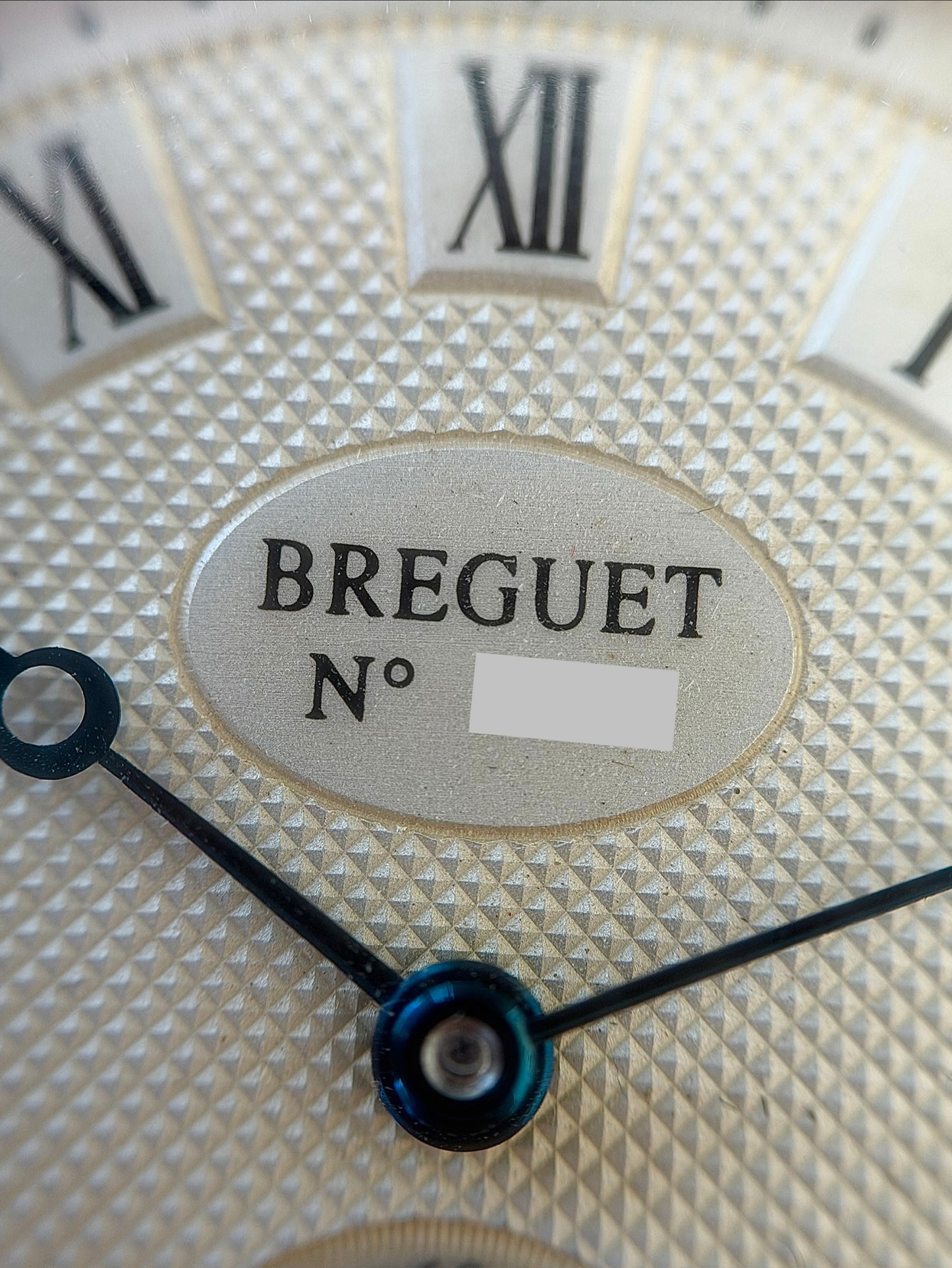 Breguet Classique Sub Seconds 3910BA/15/286