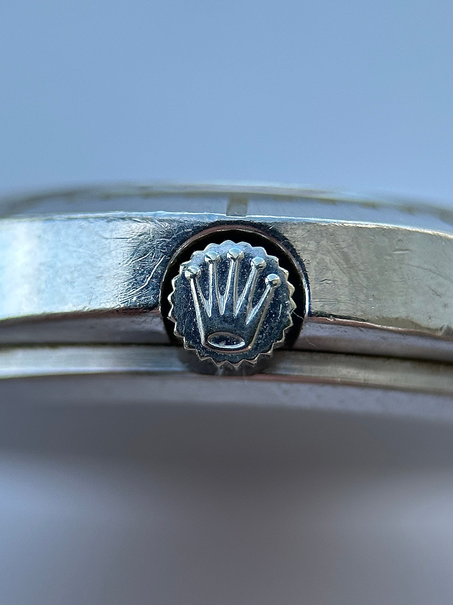 Rolex Cellini Blue Lacquer Vignette Dial 18k Gold