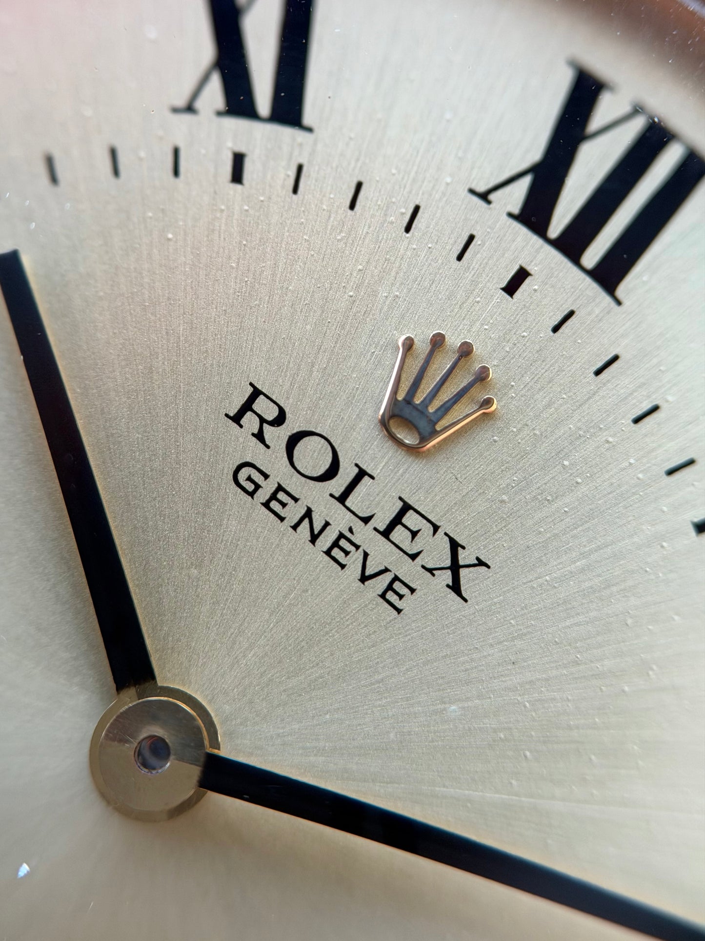 Rolex Cellini 18k Solid Gold Slimline 1976 with Rolex Buckle