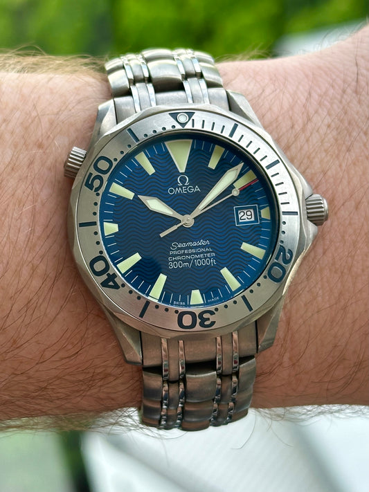 Omega Seamaster Titanium Electric Blue 41mm Automatic 2231.80 with Service Papers
