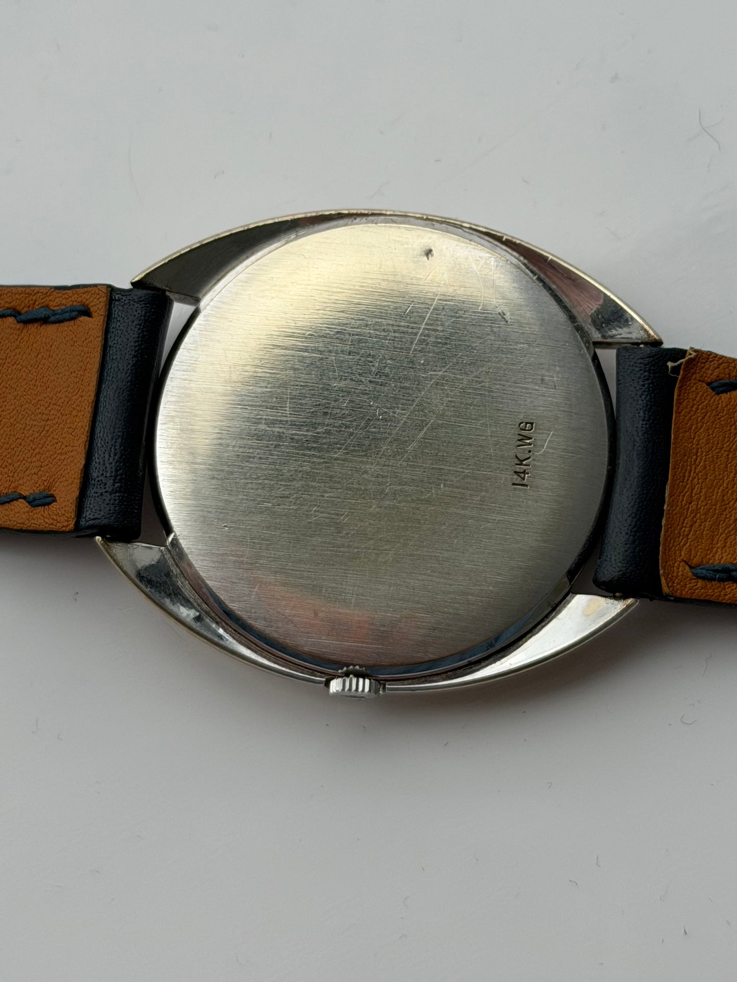 Universal Geneve White Shadow “Star Dust” Dial 1970s