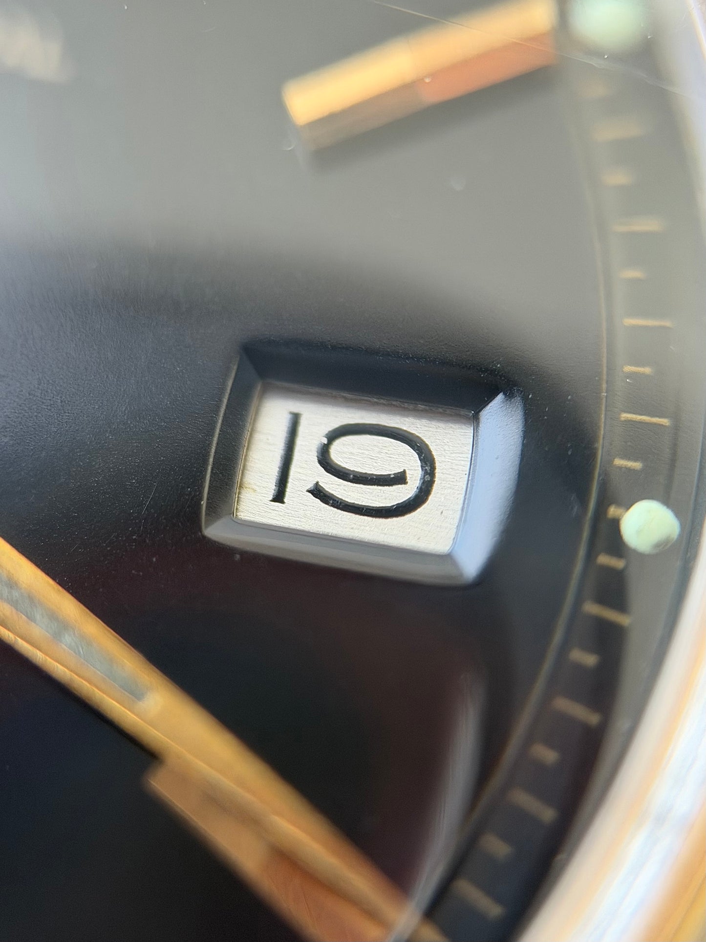 Rolex Datejust Rare Smooth Bezel Black Dial 1976