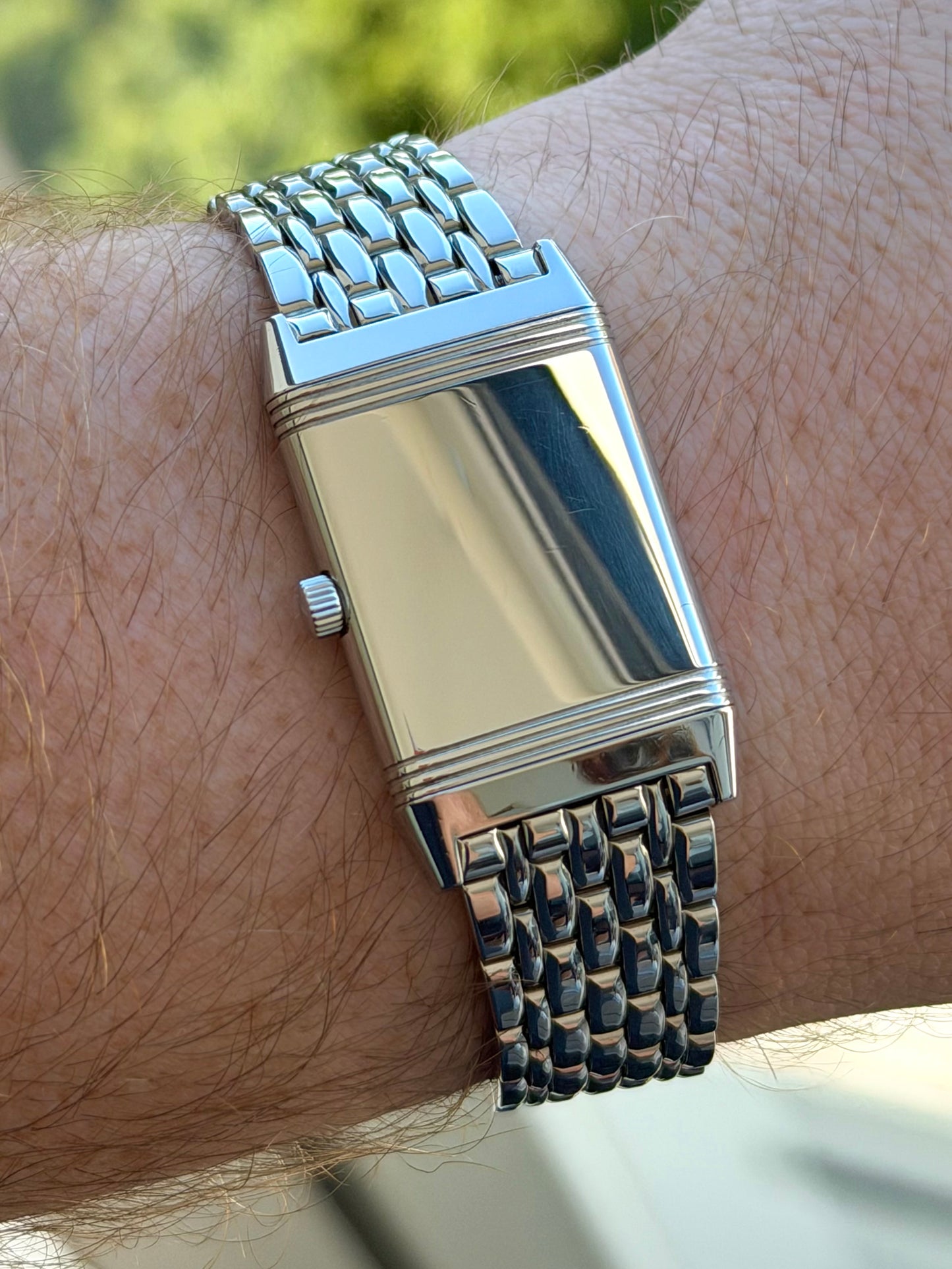 Jaeger-LeCoultre Reverso Classique on Bracelet 252.8.86 with Box