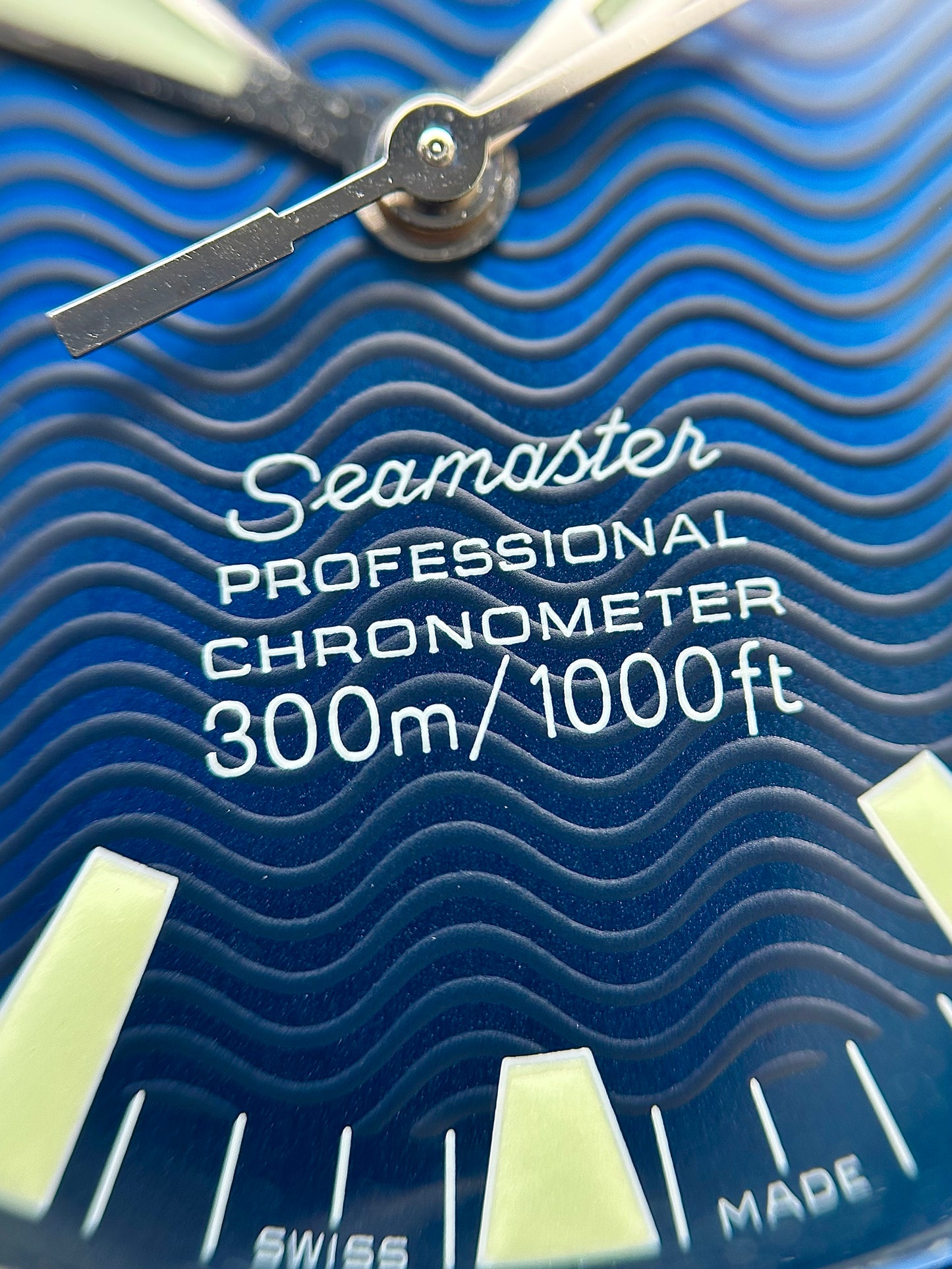 Omega Seamaster Titanium Electric Blue 41mm Automatic 2231.80 with Service Papers
