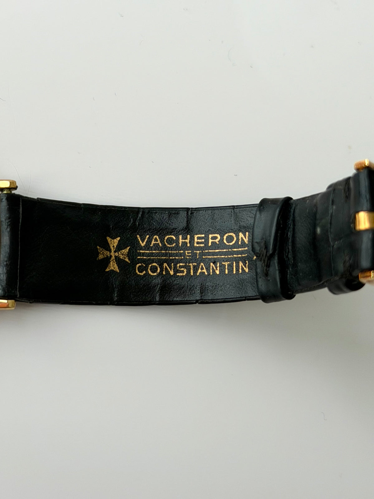Vacheron Constantin Ultrathin Black Dial 33051 with Buckle and Leather