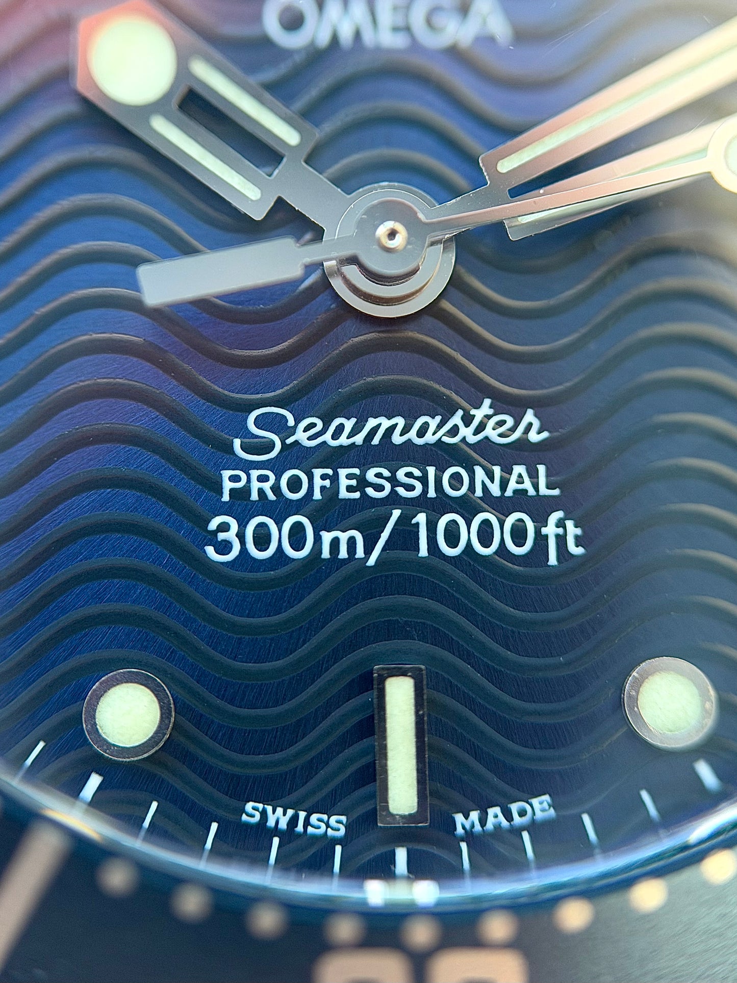 Omega Seamaster 300 Wave Dial Ladies 28mm