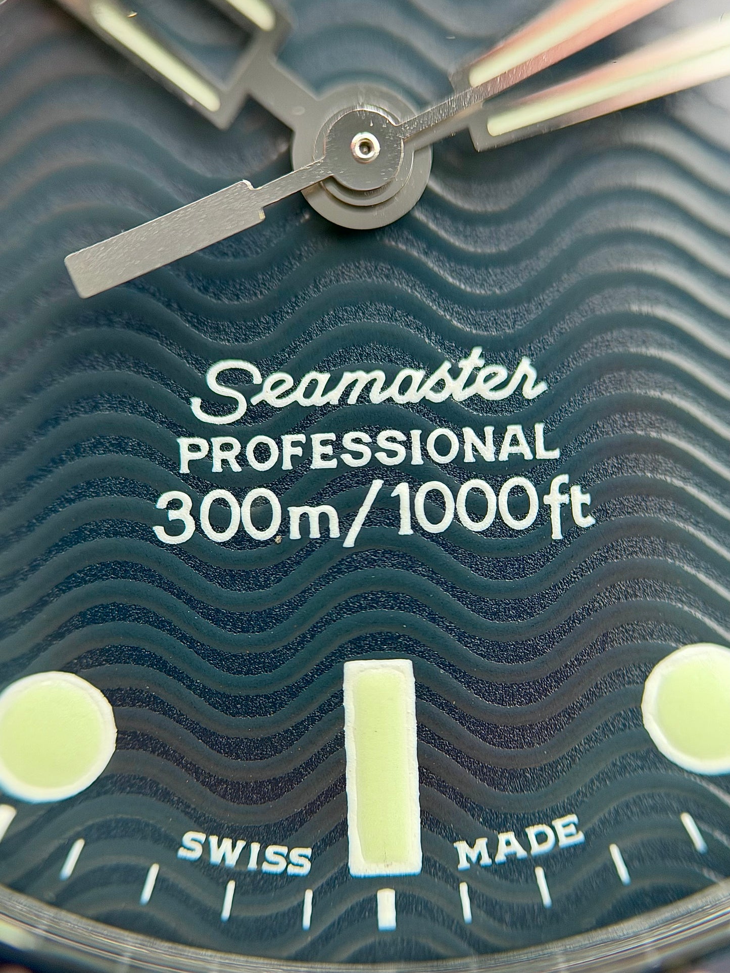 Omega Seamaster 300 Wave Dial 36 1998