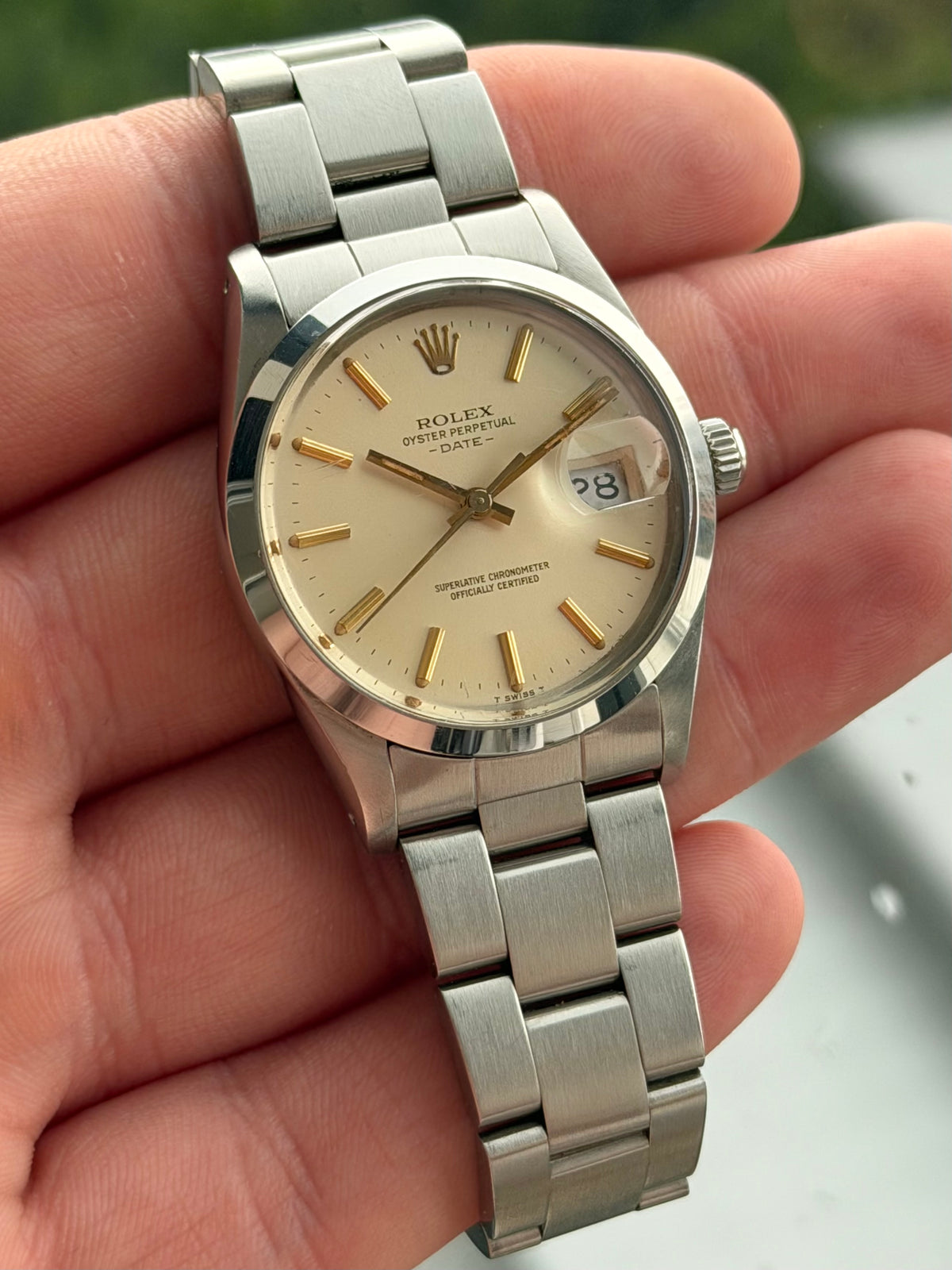 Rolex Oyster Perpetual Date Gold Hour Markers 15000 1983