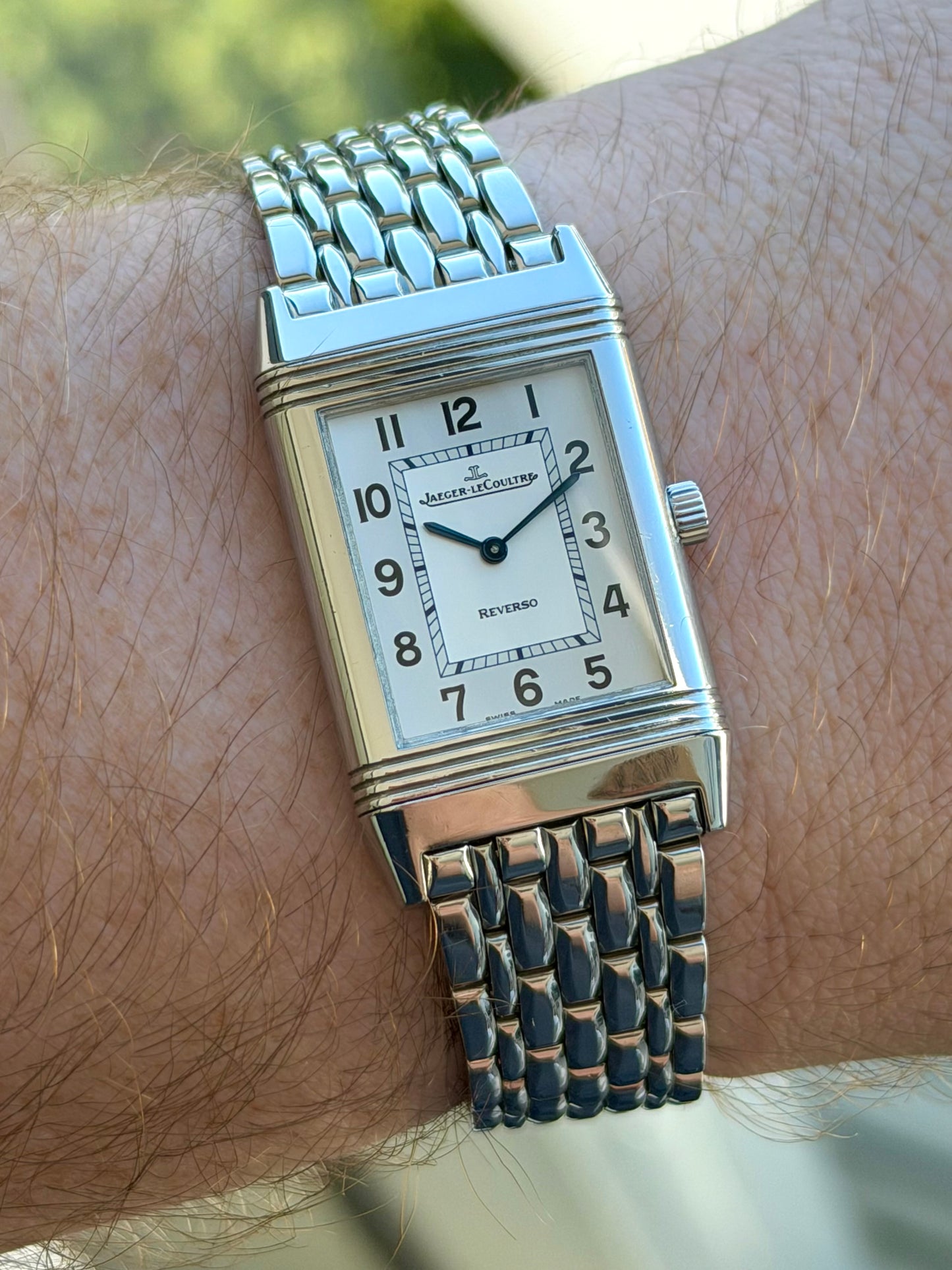 Jaeger-LeCoultre Reverso Classique on Bracelet 252.8.86 with Box