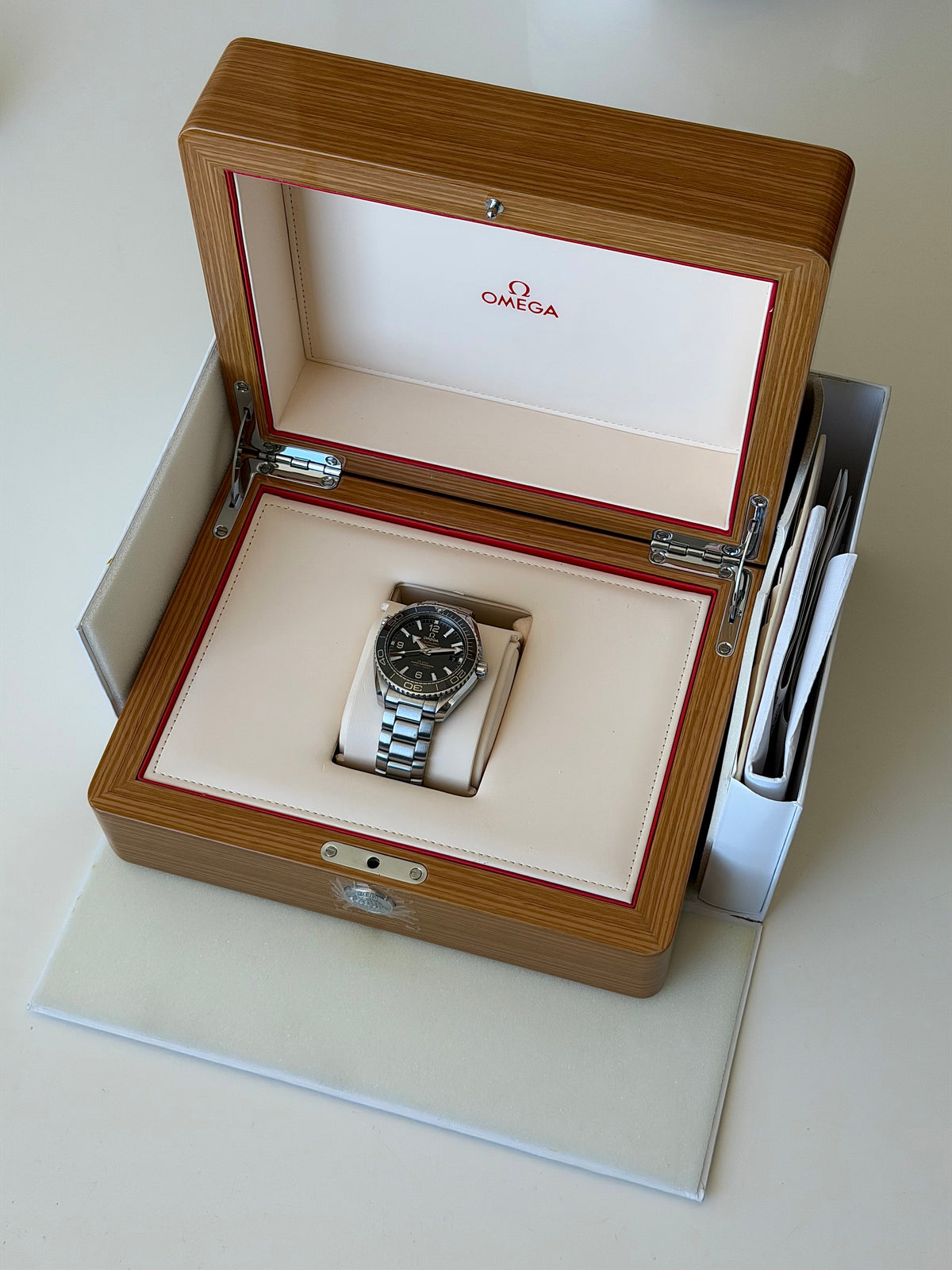Omega Seamaster 600 Planet Ocean Ceramic 2017 Full Set