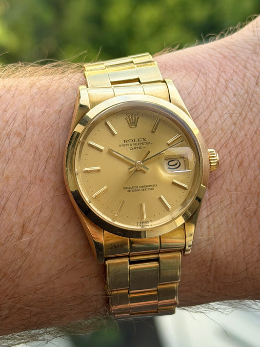 Rolex Oyster Perpetual Date Solid Gold 15007 Full Set 1985 on Solid Gold Riveted Bracelet