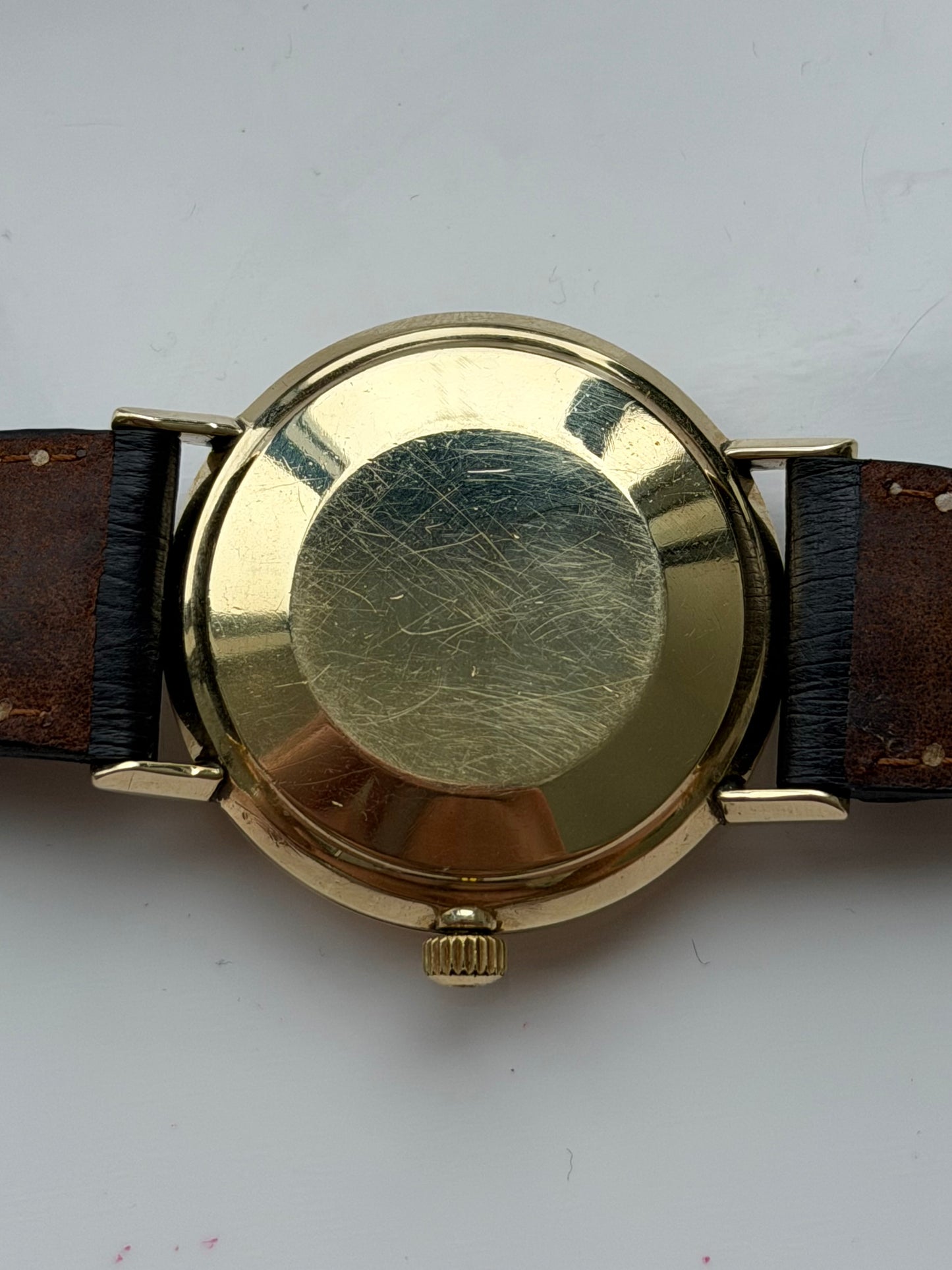 Omega Geneve Solid 14k Gold Minute Track Dial 1970s