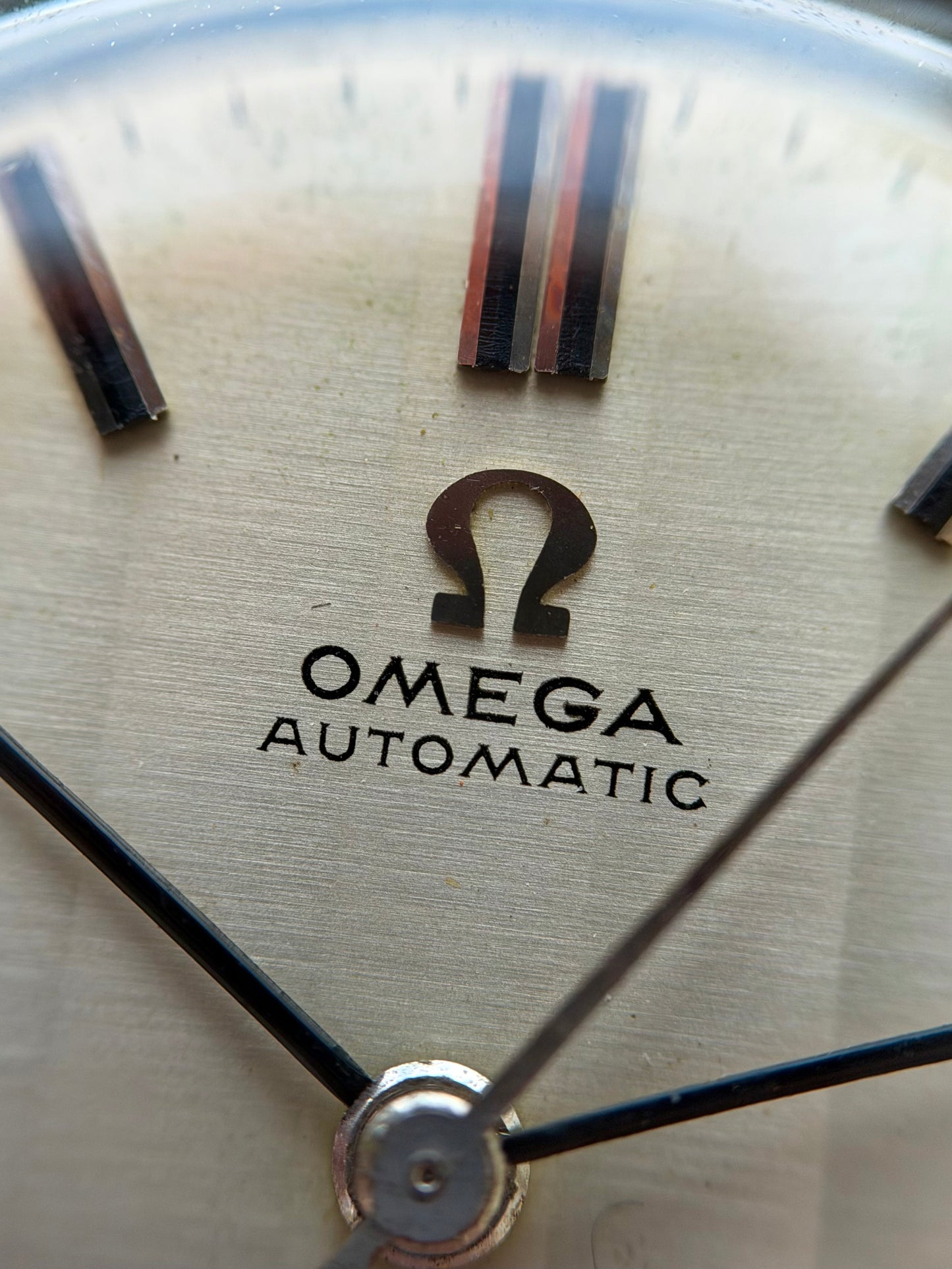 Omega Seamaster Silver Pattern Dial with Box