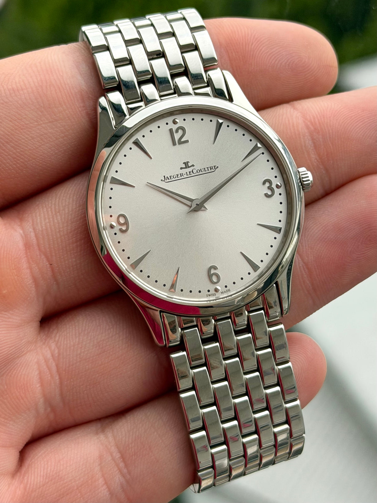 Jaeger-LeCoultre Master Ultra Thin Q1348120 on Bracelet with Papers
