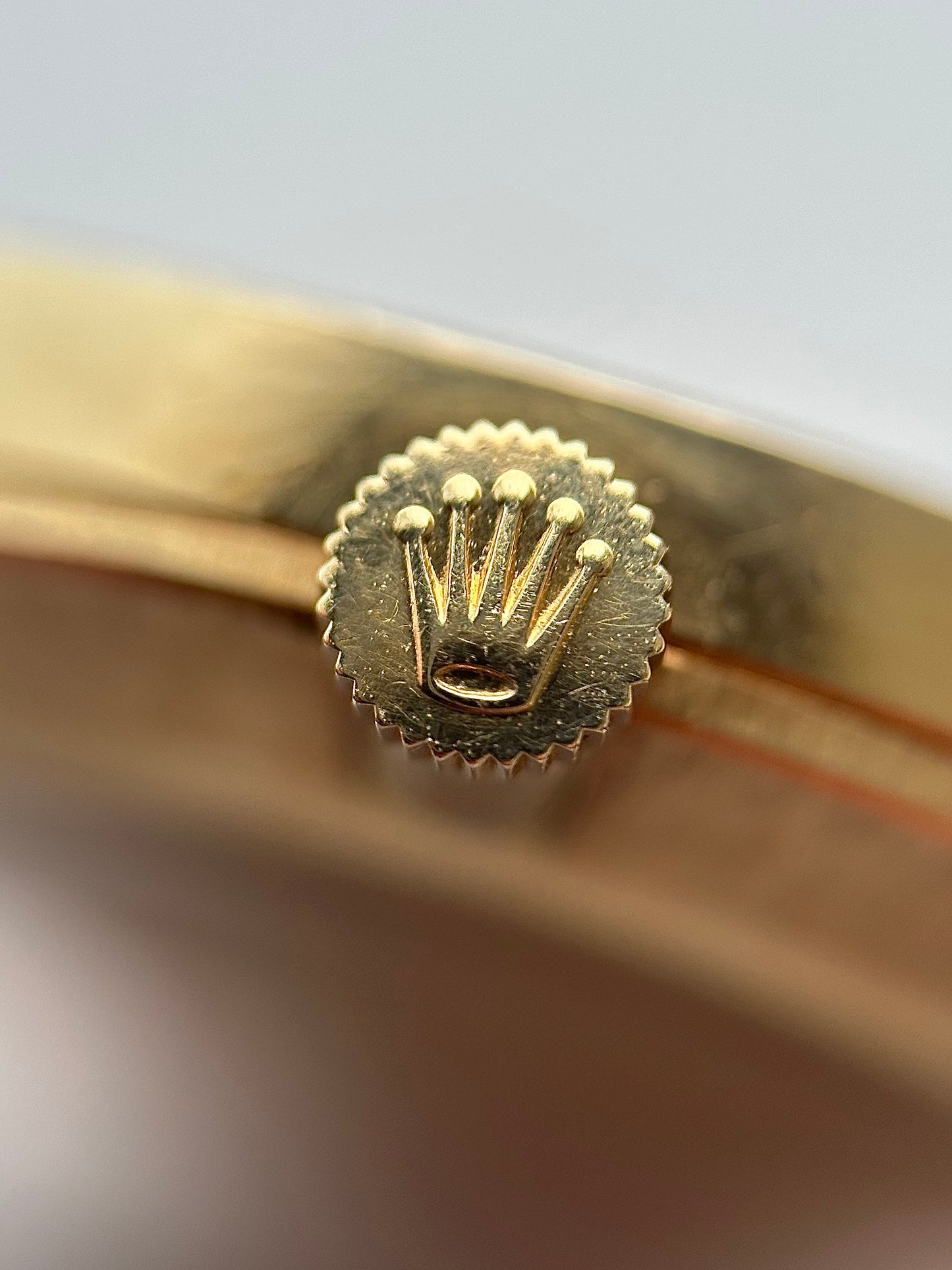 Rolex Cellini 18k Solid Gold Slimline 1970s with Rolex Buckle