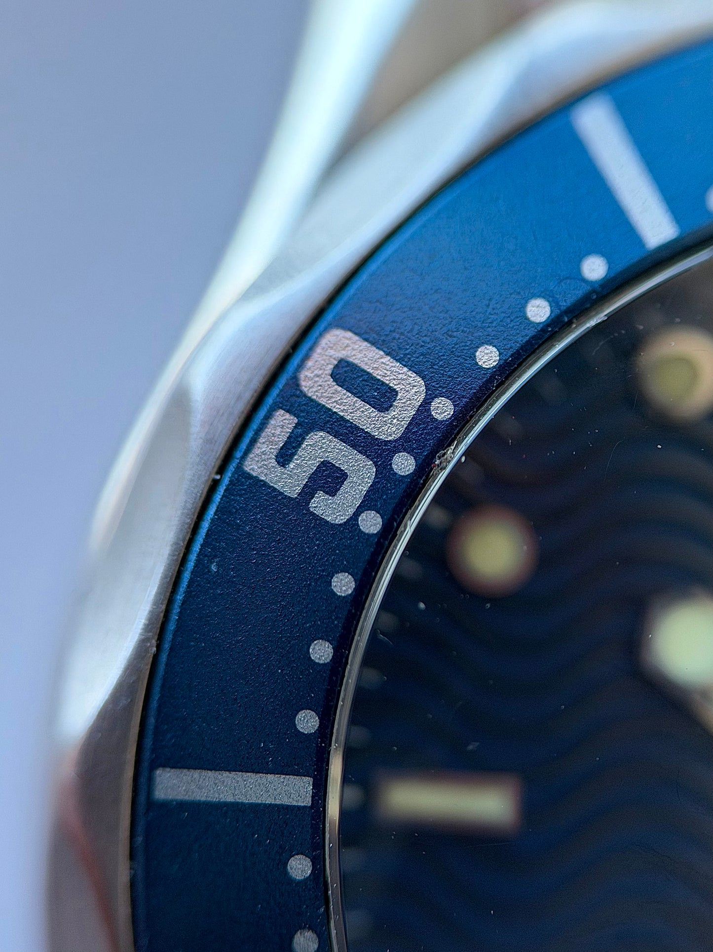 Omega Seamaster 300 Wave Dial Ladies 28mm