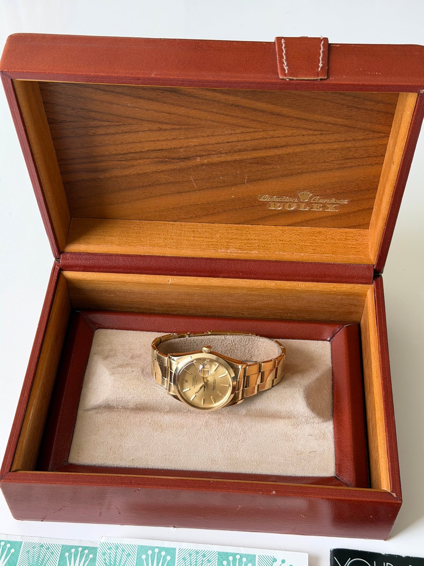 Rolex Oyster Perpetual Date Solid Gold 15007 Full Set 1985 on Solid Gold Riveted Bracelet