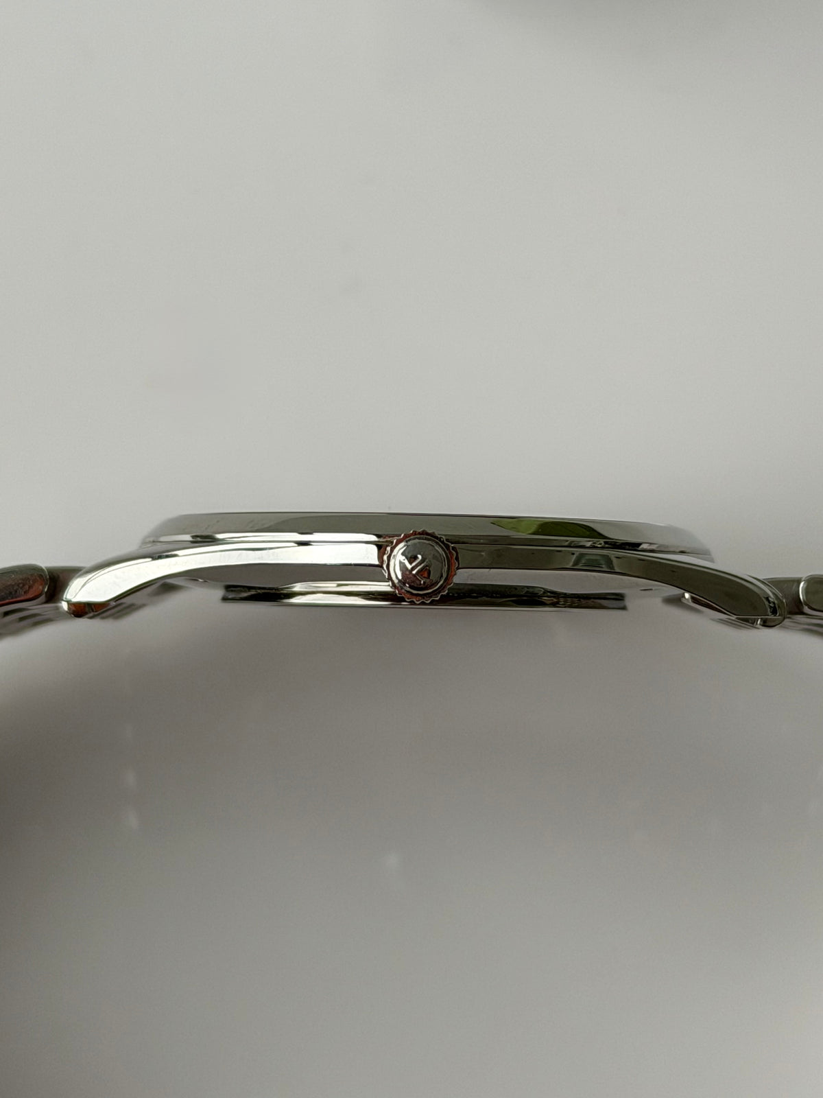 Jaeger-LeCoultre Master Ultra Thin Q1348120 on Bracelet with Papers