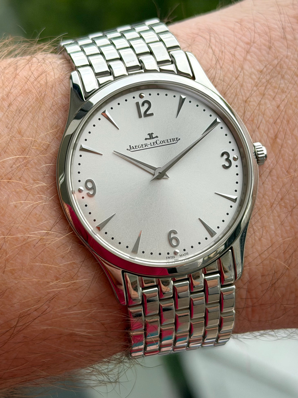 Jaeger-LeCoultre Master Ultra Thin Q1348120 on Bracelet with Papers