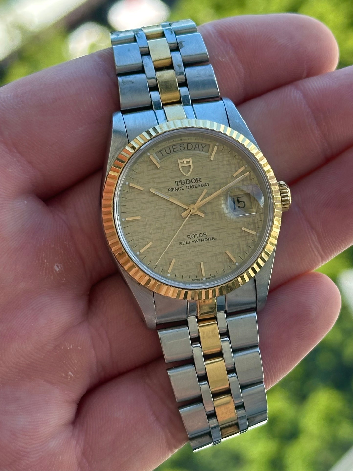 Tudor Date Day Linen Dial