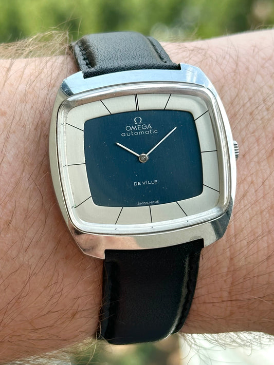 Omega De VIlle Rectangle Case 151.0051 w Buckle 1972