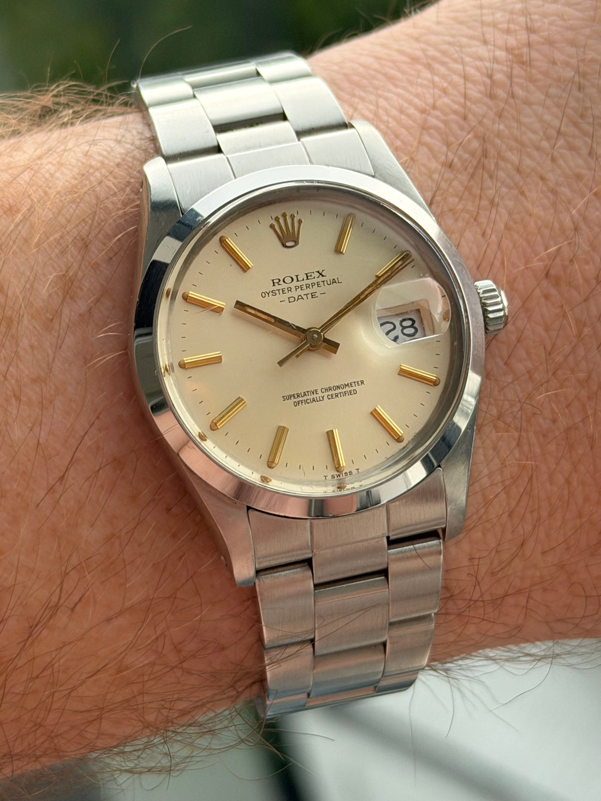 Rolex Oyster Perpetual Date Gold Hour Markers 15000 1983